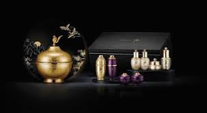 The history of Whoo hwanyu imperial youth contour eye cream set 17 pcs