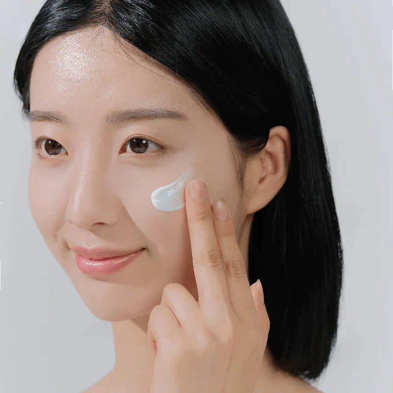 Skin 1004 Madagascar Centella Hyalu-cica Water-fit Sun Serum SPF 50+ PA++++ 50ml