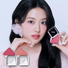 Clio Lipcheek #04 From Berry