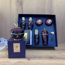 The history of Whoo hwanyu imperial youth contour eye cream set 17 pcs