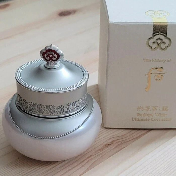 THE HISTORY OF WHOO
Gongjinhyang Seol Radiant White Ultimate Corrector
0.67Fl Oz / 20mL