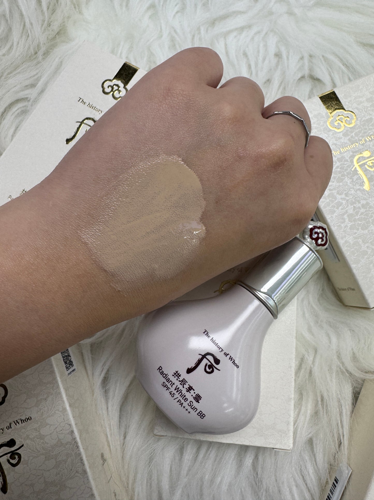 The Whoo Gongjinhyang Seol Radiant White Sun BB 40ml