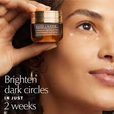 ESTEE LAUDER. Advanced Night Repair Eye Supercharged Gel-Creme
Synchronized Multi-Recovery Eye Cream.