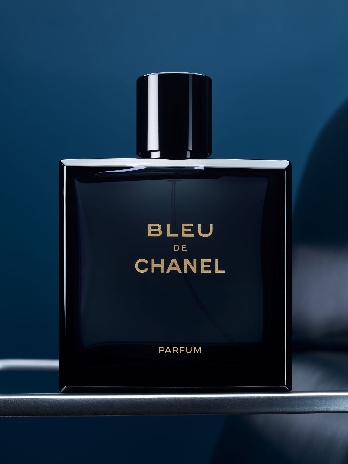 BLEU DE CHANEL Eau de Toilette Pour Homme . Vaporisateur Spray. 3.4 FL0Z